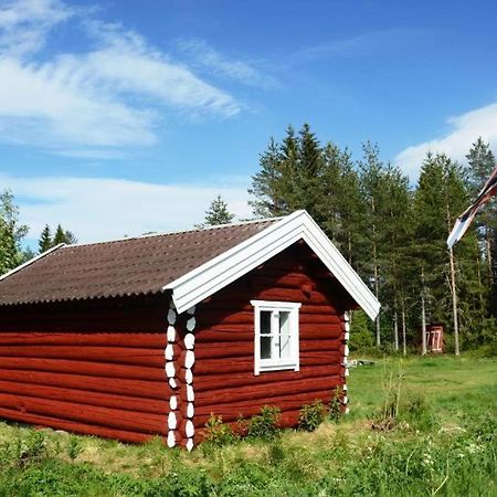 Hytte Anno 1721 Uten Internett, Strom, Vann - Men Med Rodmalt Utedo Ljordal Bagian luar foto