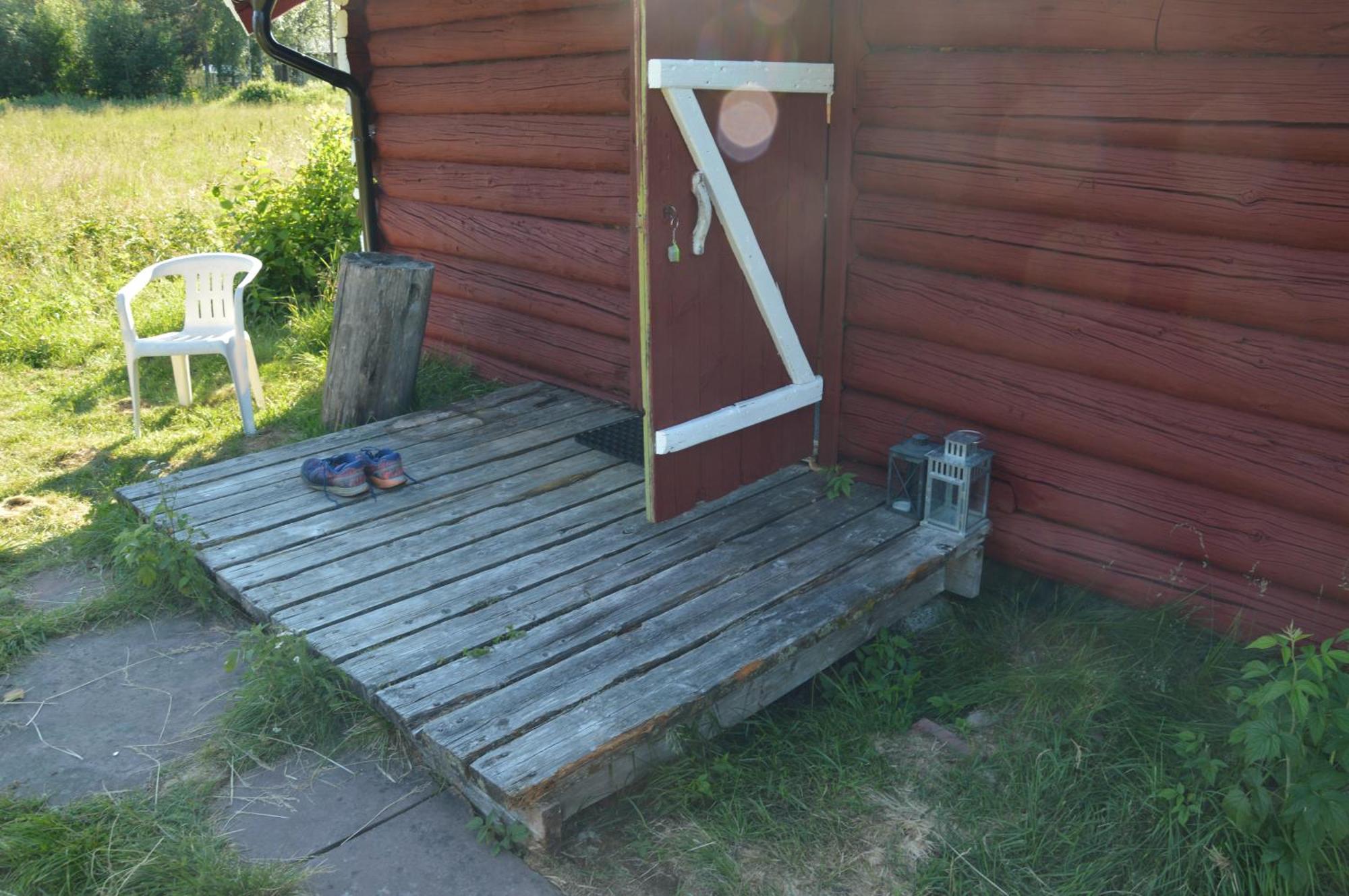 Hytte Anno 1721 Uten Internett, Strom, Vann - Men Med Rodmalt Utedo Ljordal Bagian luar foto