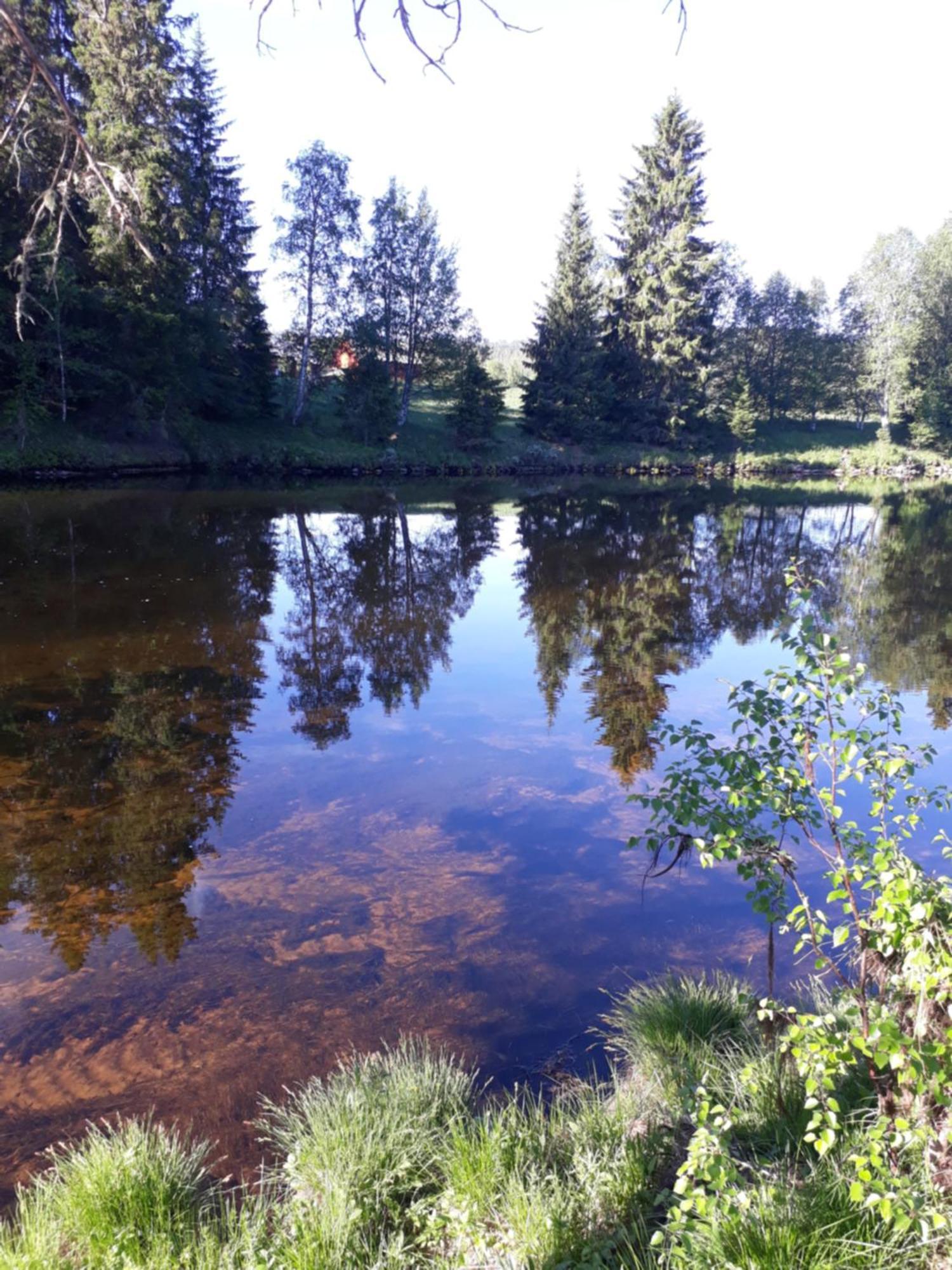 Hytte Anno 1721 Uten Internett, Strom, Vann - Men Med Rodmalt Utedo Ljordal Bagian luar foto